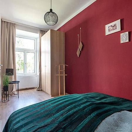 Colorful Apartment Facing Green Courtyard ウィーン エクステリア 写真