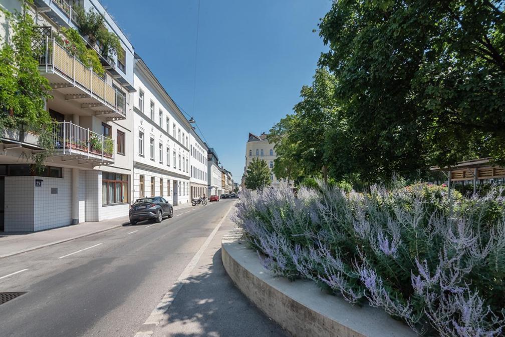 Colorful Apartment Facing Green Courtyard ウィーン エクステリア 写真