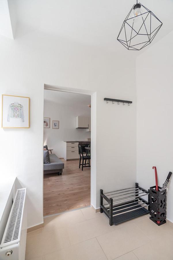 Colorful Apartment Facing Green Courtyard ウィーン エクステリア 写真