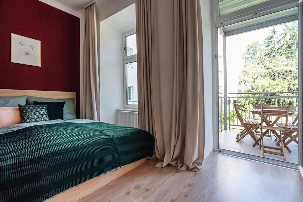 Colorful Apartment Facing Green Courtyard ウィーン エクステリア 写真
