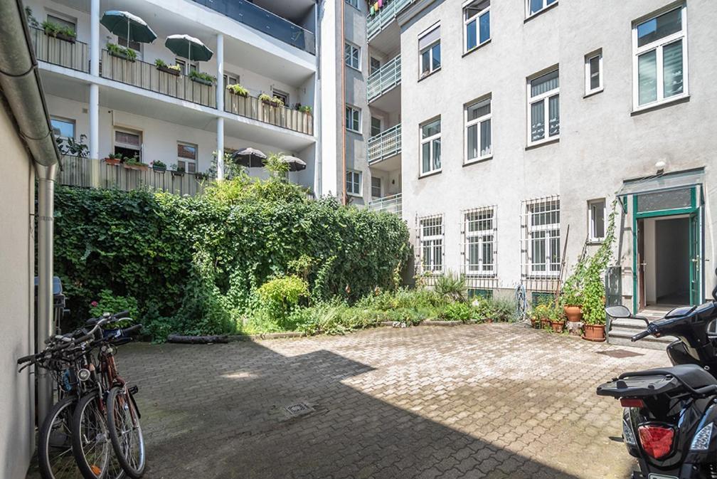 Colorful Apartment Facing Green Courtyard ウィーン エクステリア 写真